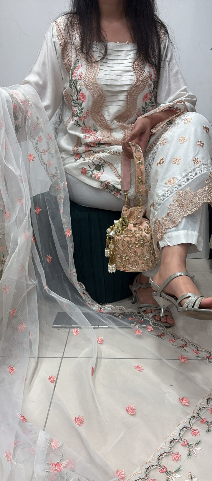 085A- EMBROIDERED LINEN 3 PIECE SUIT