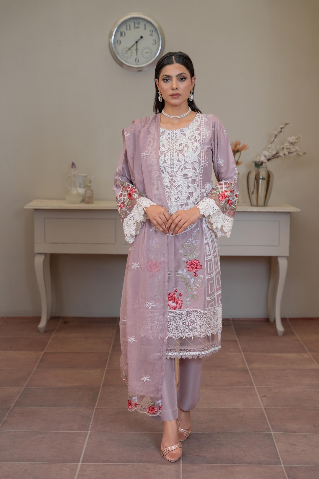 1141B - Purple Embroidered Linen 3 Piece suit
