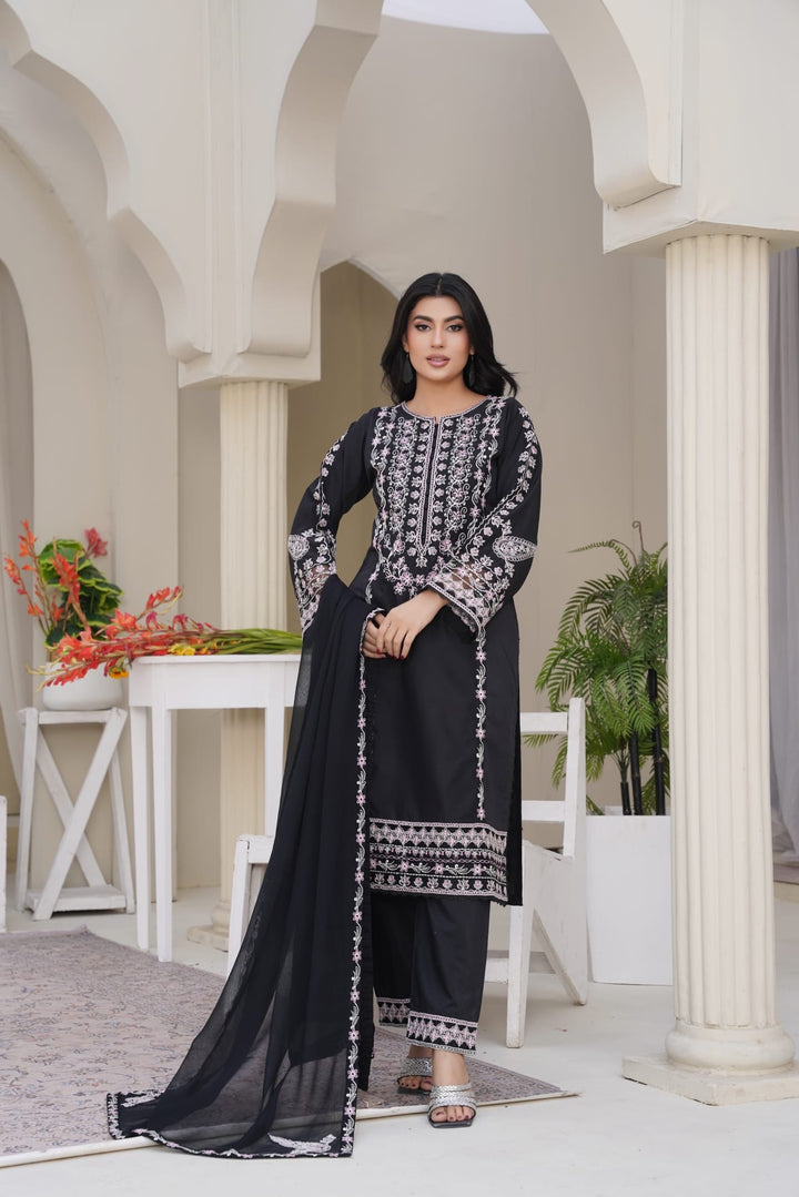 1172A - Black Embroidered Linen 3 Piece suit