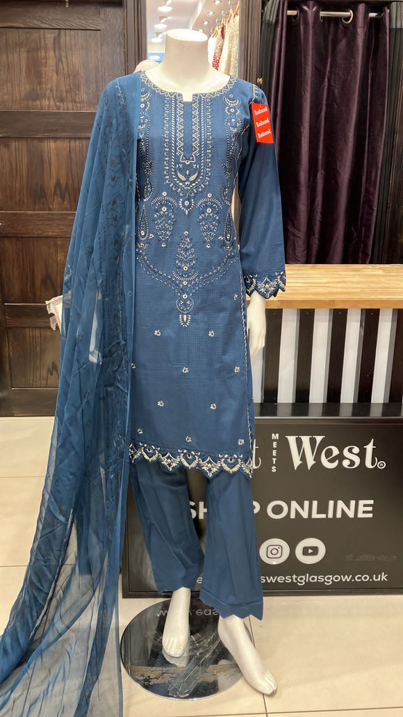 Embroidered 3 piece suit 29A