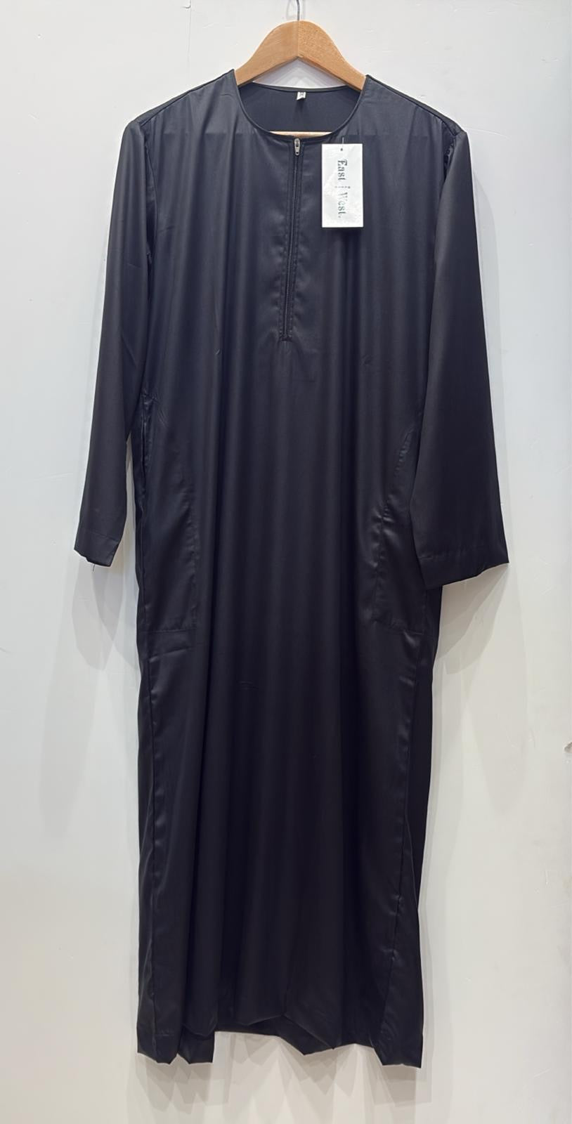 JM426- MEN'S SATIN OMANI THOBE/JUBBA