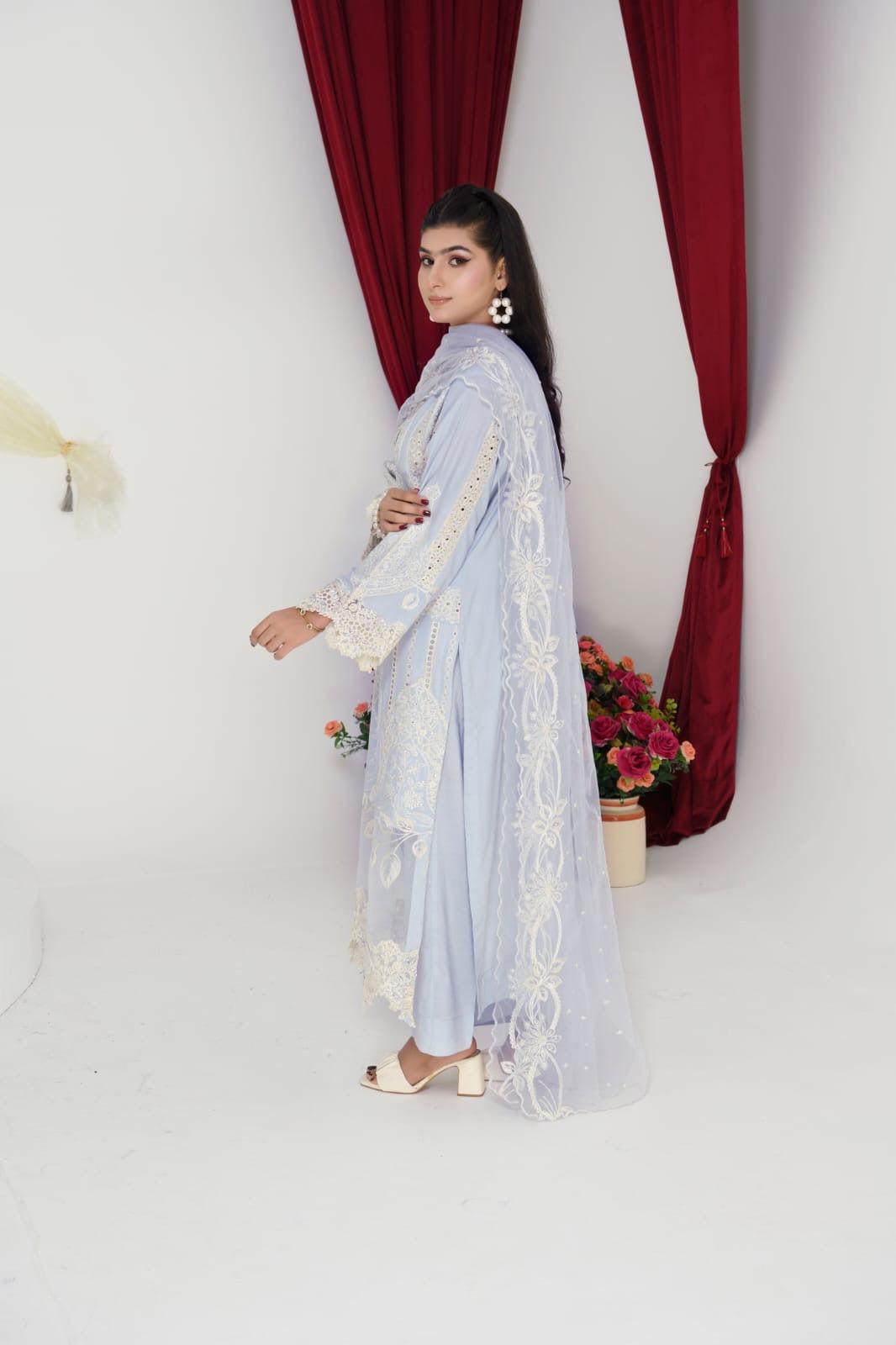1147A - Embroidered Linen 3 Piece suit