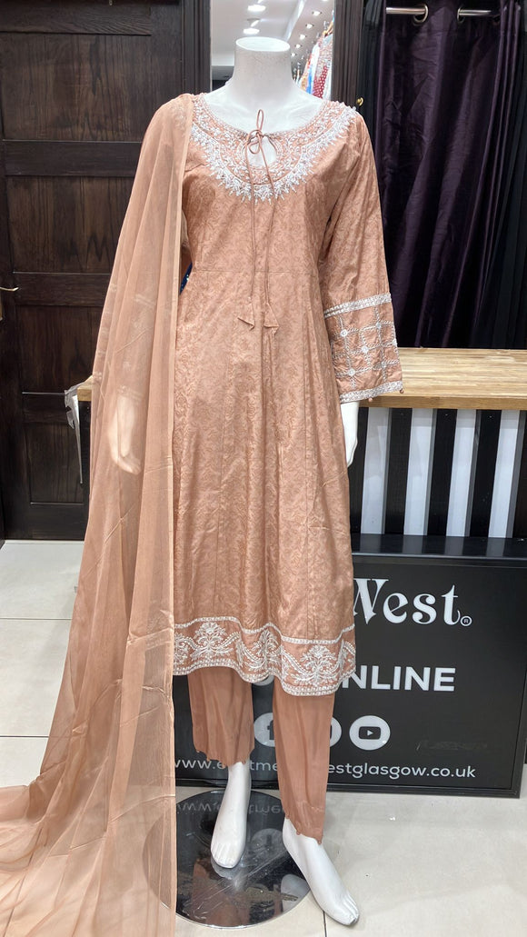 Embroidered linen 3 piece suit 26A