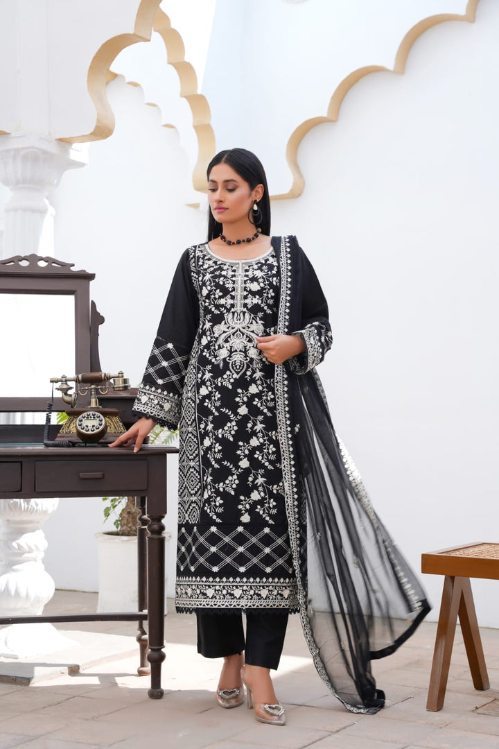 LP09B - BLACK EMBROIDERED LINEN 3 PIECE SUIT