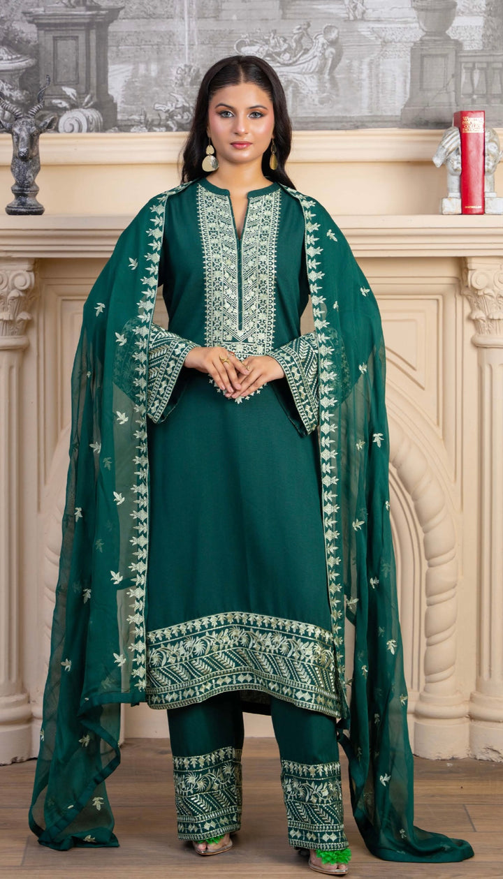 Zk10 - Senorita Embroidered Karandi 3 Piece suit