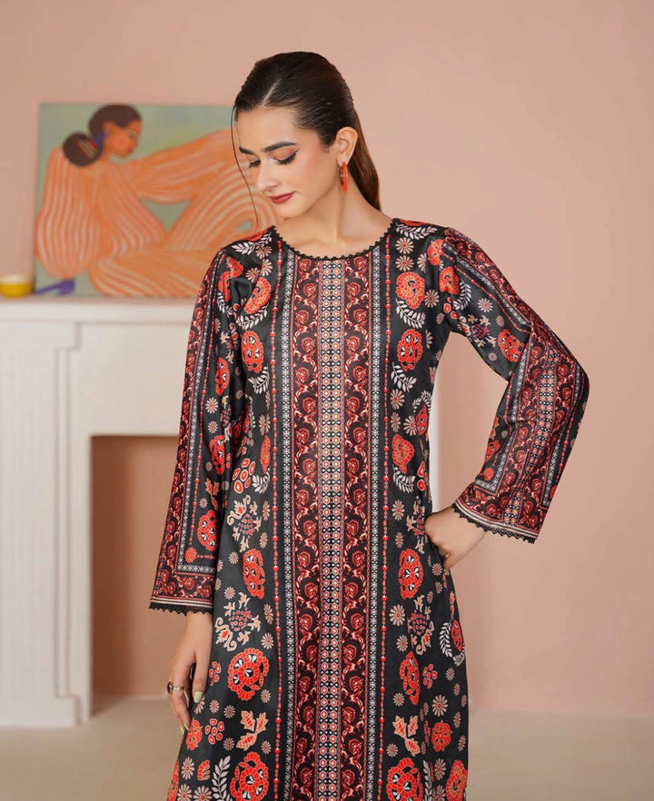 VS04 - Velvet 2-Piece co-ord Pakistani Suit