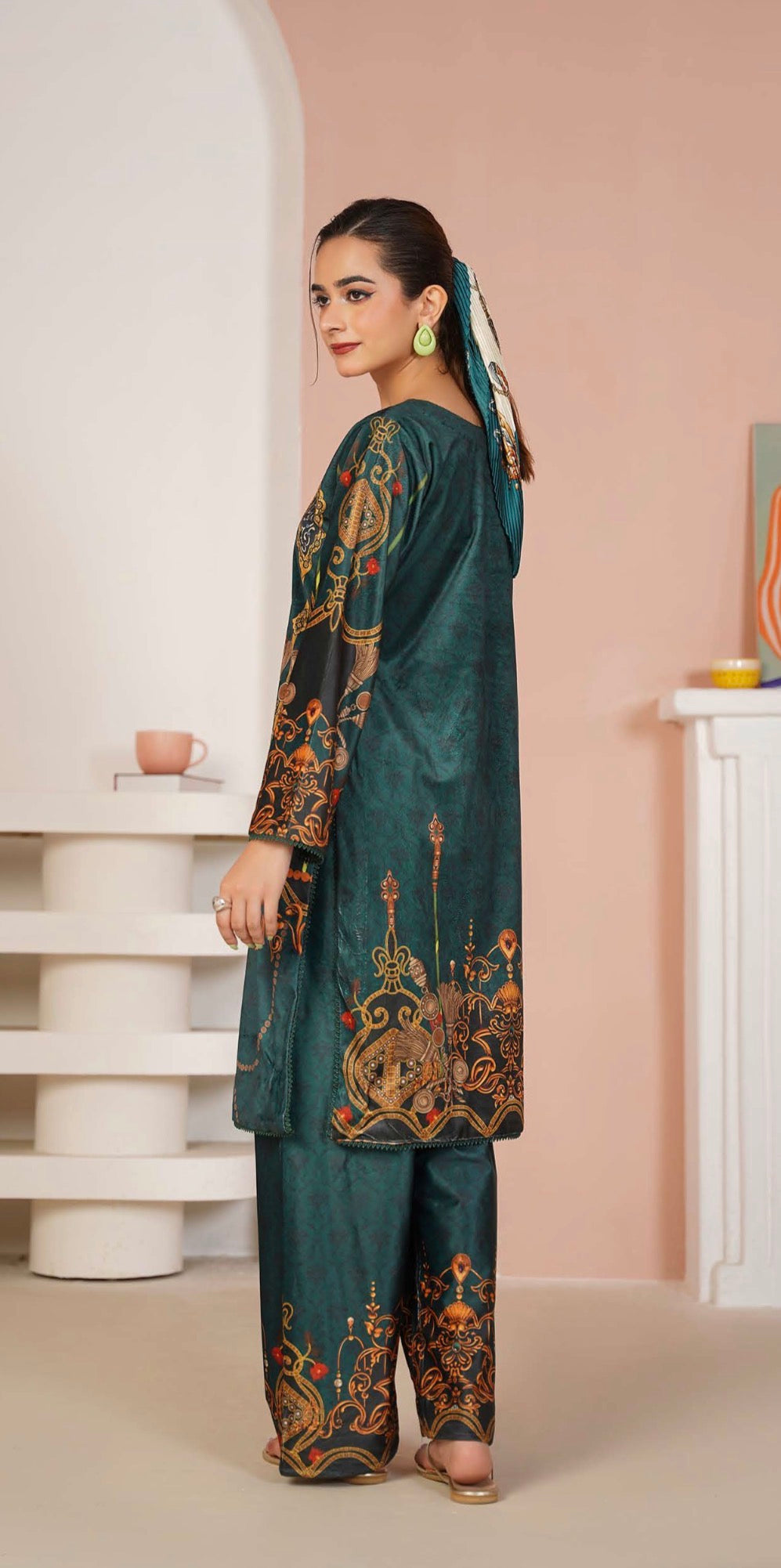 VS05 - Velvet 2-Piece co-ord Pakistani Suit