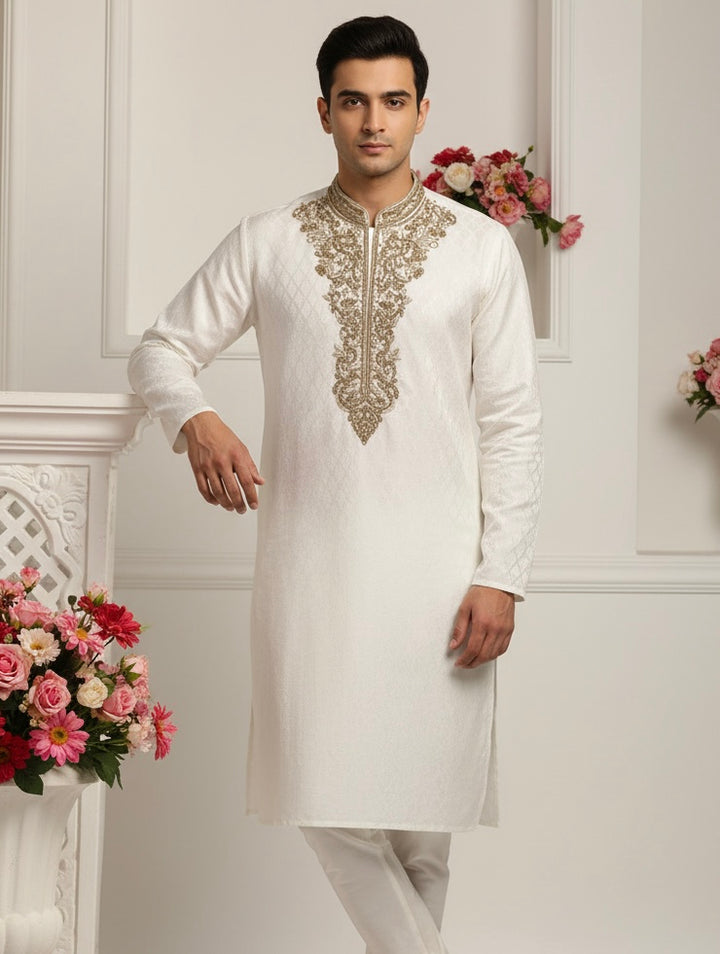 CM344 - MEN’S WHITE HAND EMBROIDERED SET