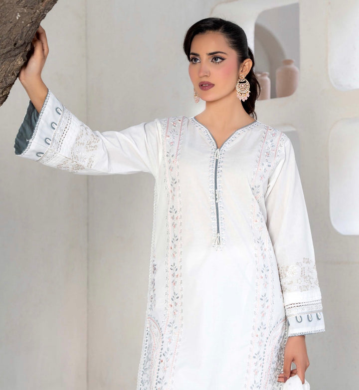 CZ04 - White Embroidered Linen 3 Piece suit