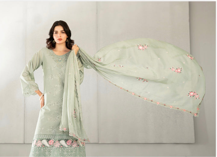 D-2821 - AZKA Embroidered Lawn 3 Piece suit