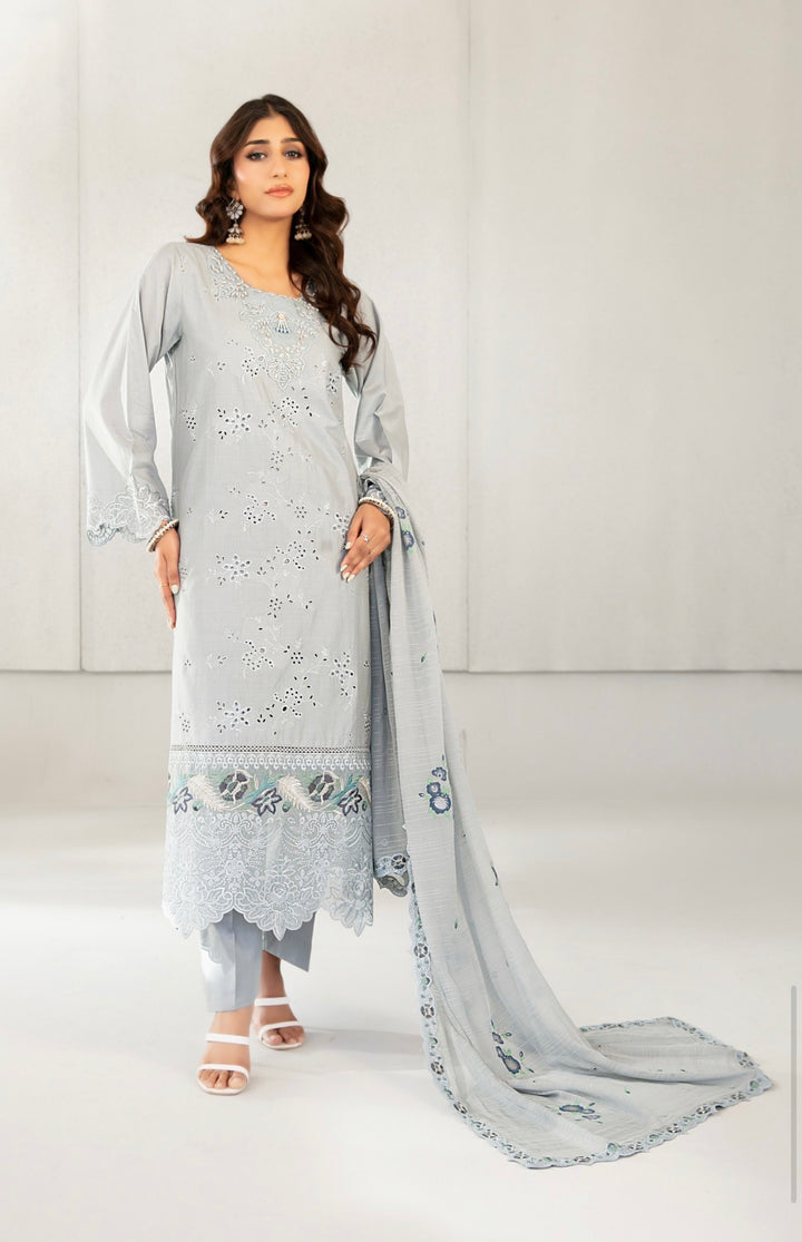 D-2827 - AZKA Embroidered Lawn 3 Piece suit