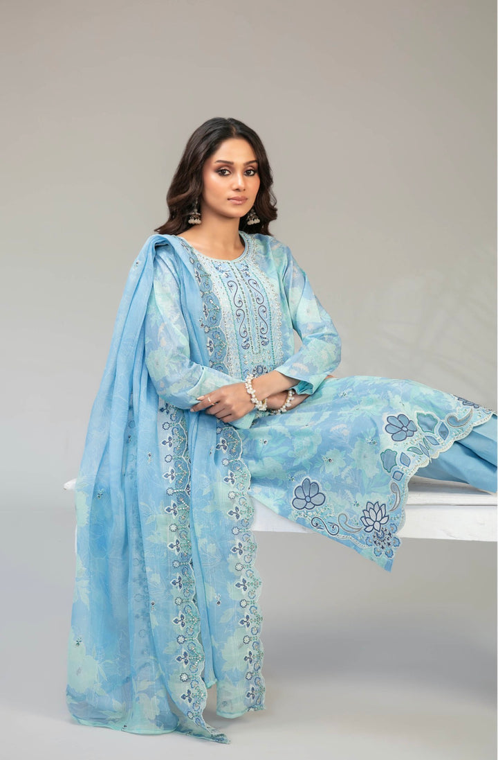 D-2905 - CASCA Embroidered Lawn 3 Piece suit