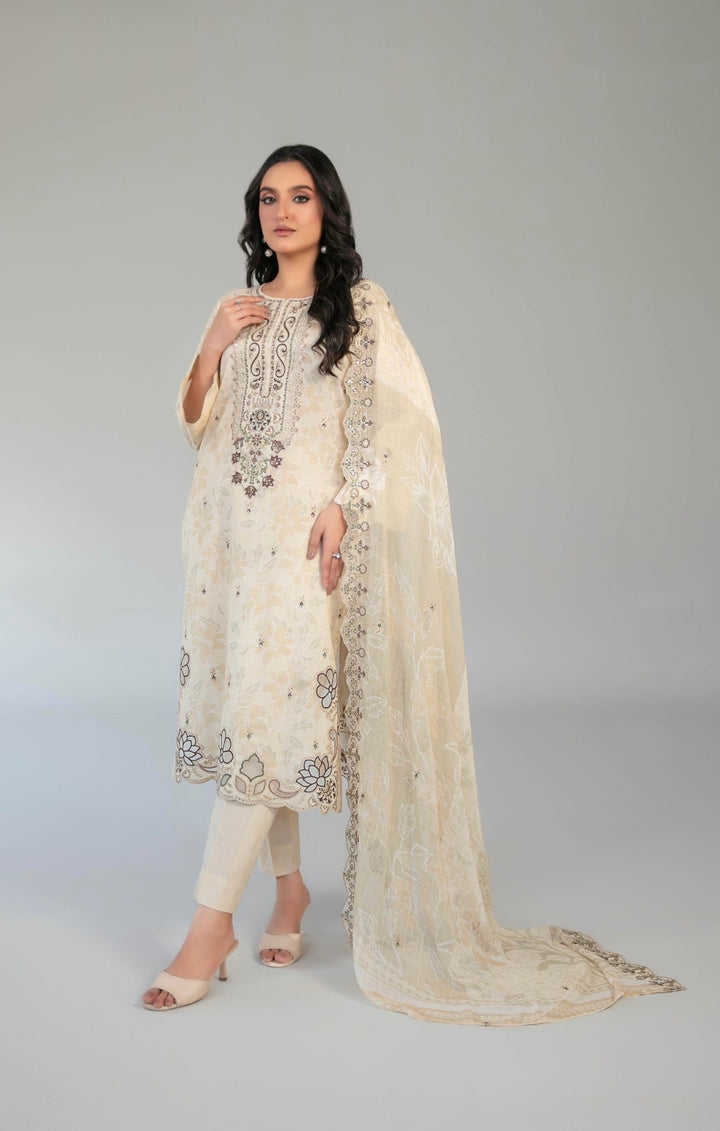 D-2906 - CASCA Embroidered Lawn 3 Piece suit