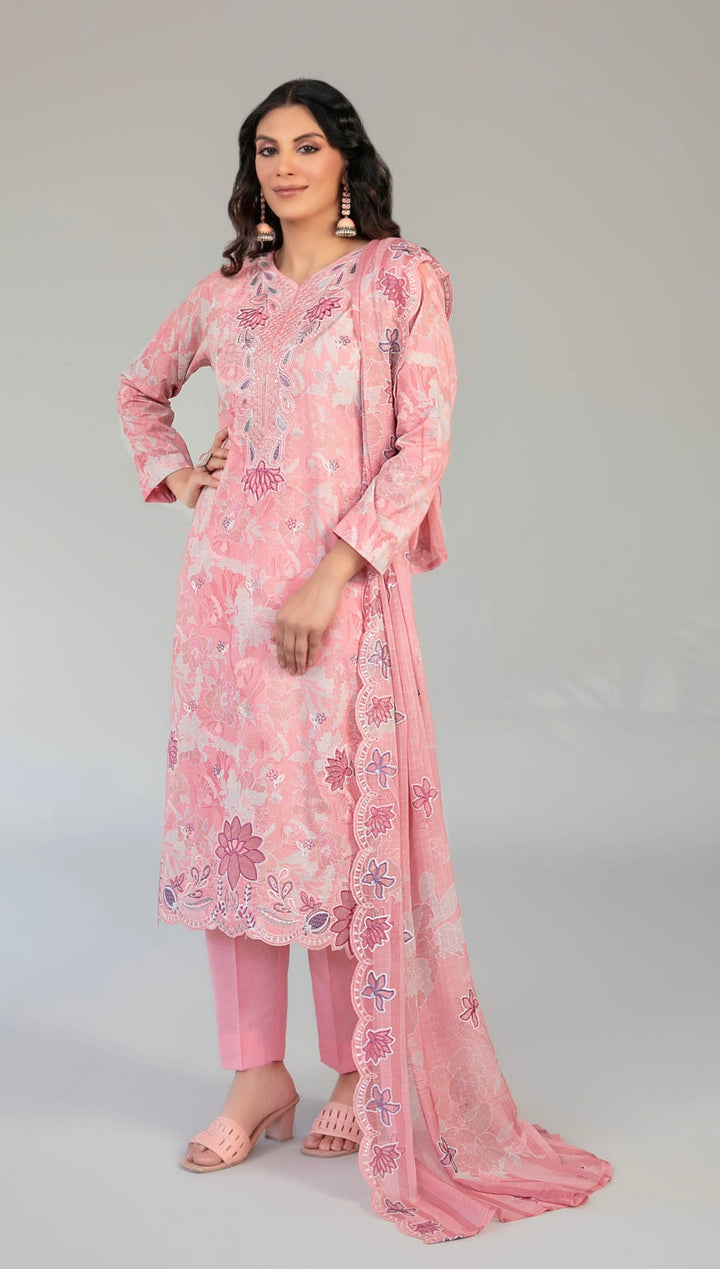 D-2909 - CASCA Embroidered Lawn 3 Piece suit