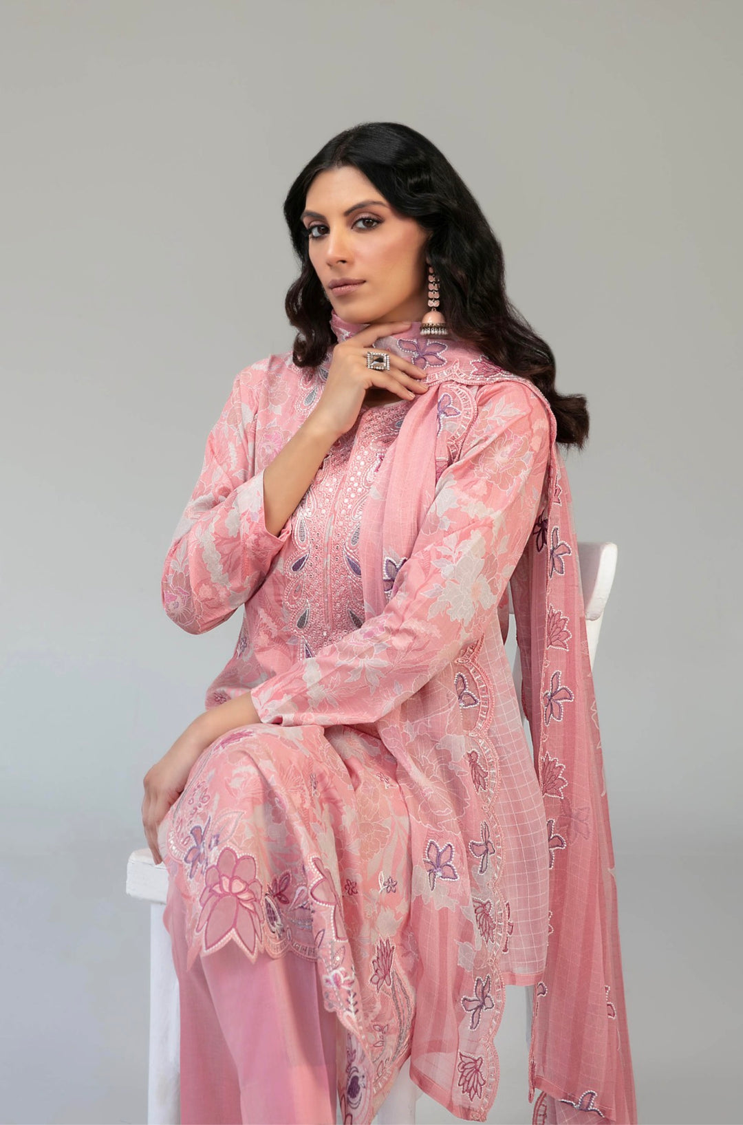 D-2909 - CASCA Embroidered Lawn 3 Piece suit