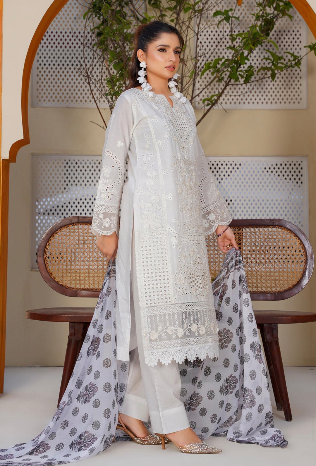 AR07 - Attire Embroidered Chikankari Cotton 3 Piece suit