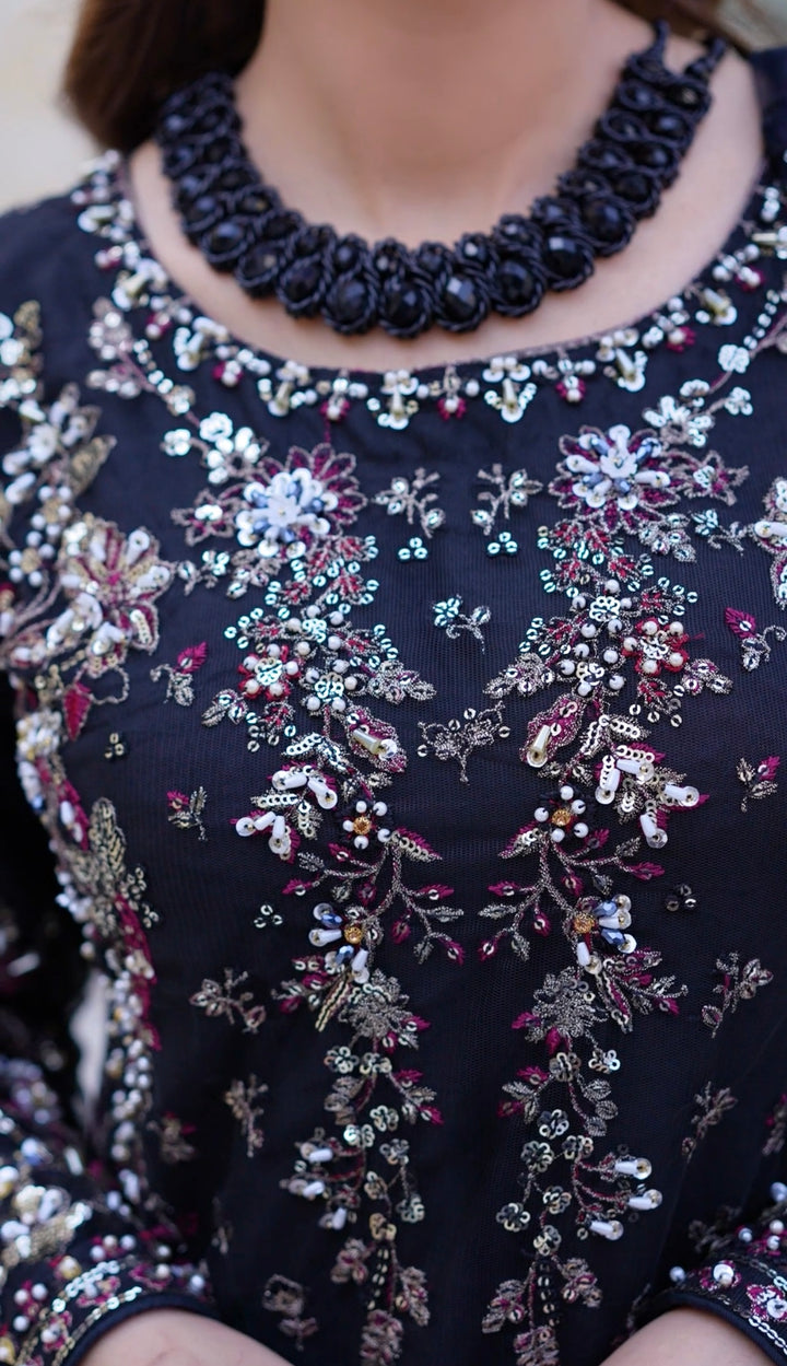 BLACK EMBROIDERED & EMBELLDHED 3 PIECE SUIT 349D