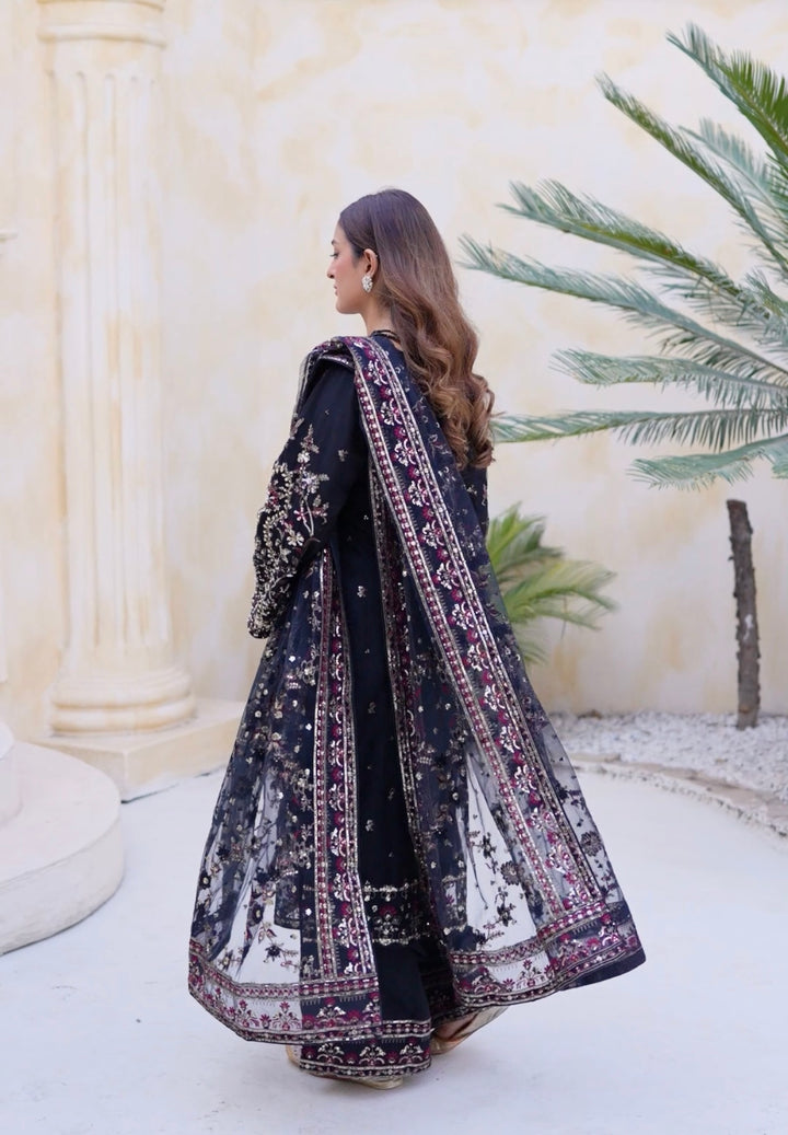 BLACK EMBROIDERED & EMBELLDHED 3 PIECE SUIT 349D