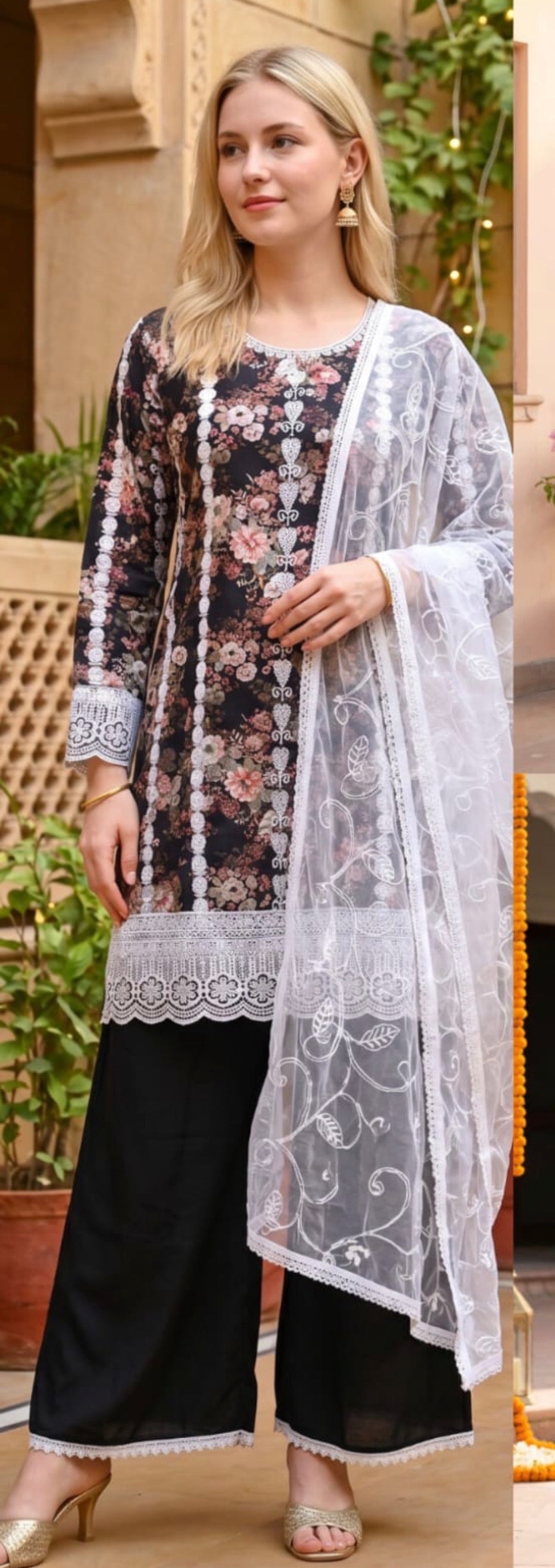 LM02 - BLACK EMBROIDERED LAWN PRINT 3 PIECE SUIT