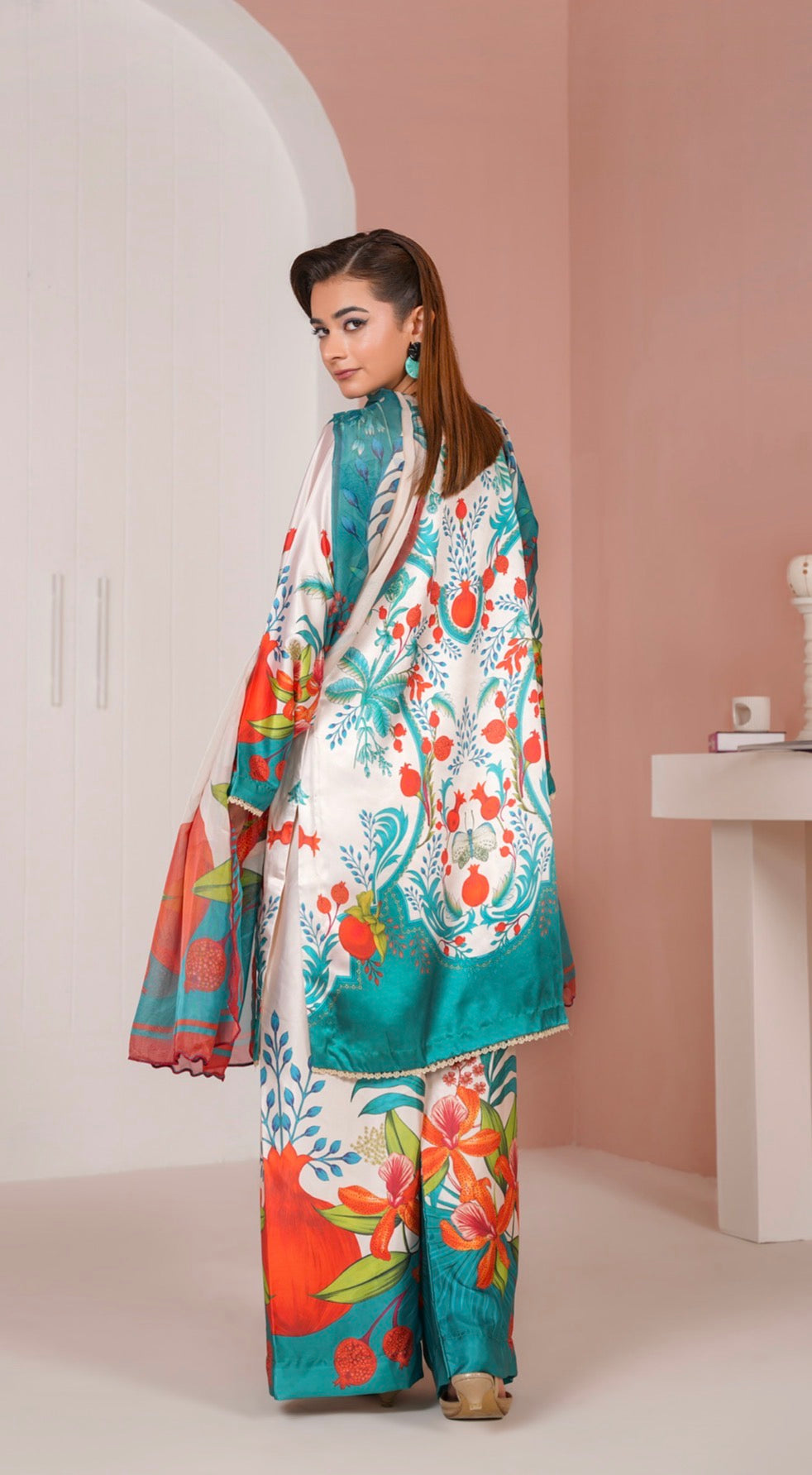 NSH08 - Elegant Silk 3-Piece co-ord Pakistani Suit