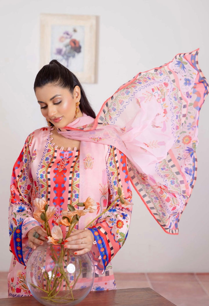 TSH03- EMBELLISHED SILK PRINT 3 PIECE SUIT