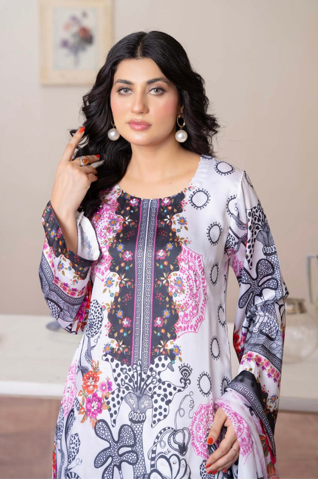 TSH05- EMBELLISHED SILK PRINT 3 PIECE SUIT