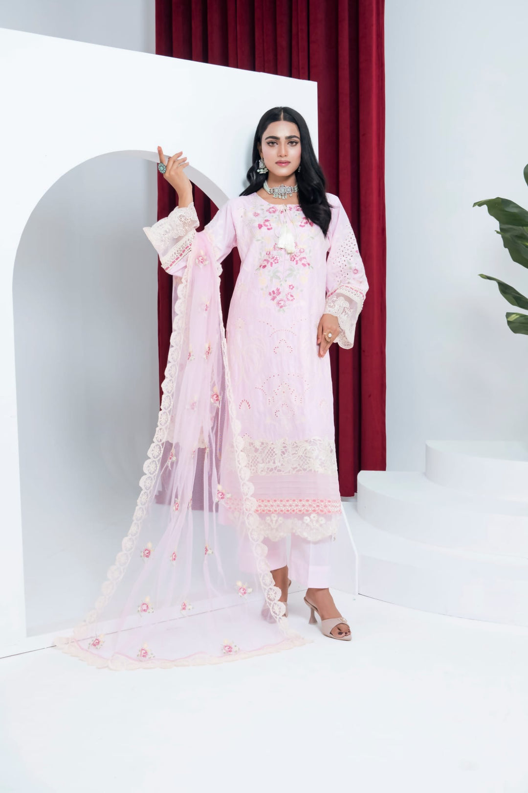 1163A - Pink Embroidered Linen 3 Piece suit