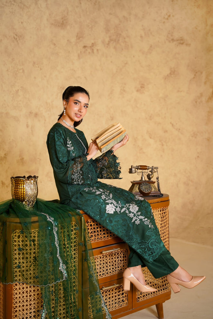 1149B - Green Embroidered Linen 3 Piece suit