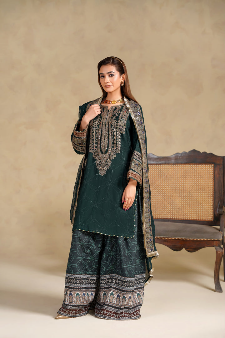 1121B - Green Embroidered Pakistani Suit – Regal Festive Edit