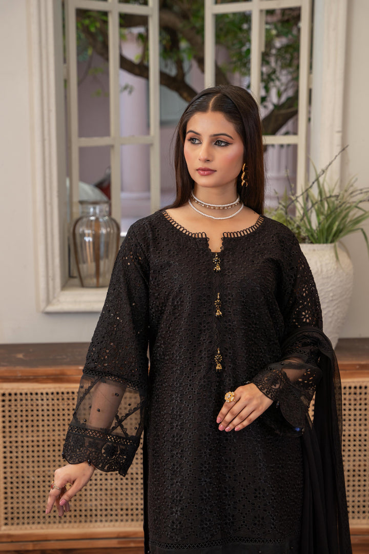 1143C - Black Embroidered Linen 3 Piece suit