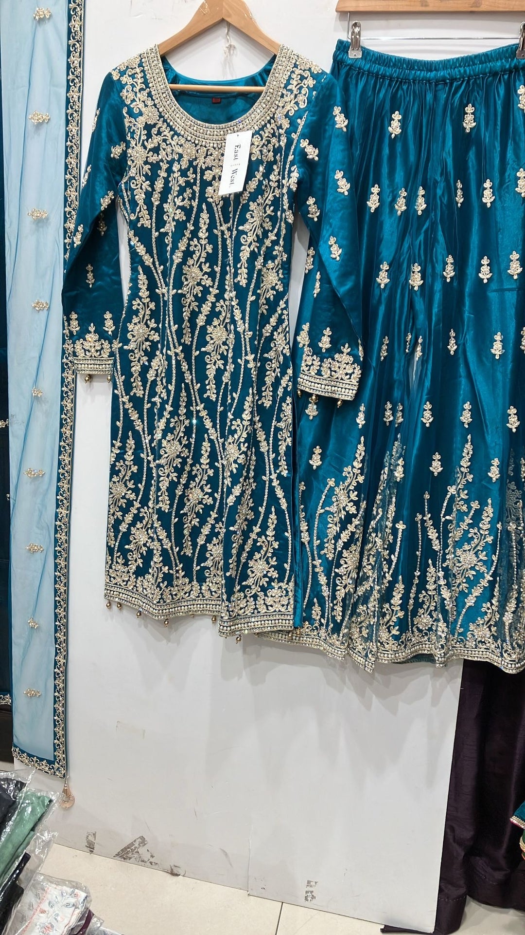 168F - TURQUOISE EMBROIDERED & EMBELLISHED NET SUIT
