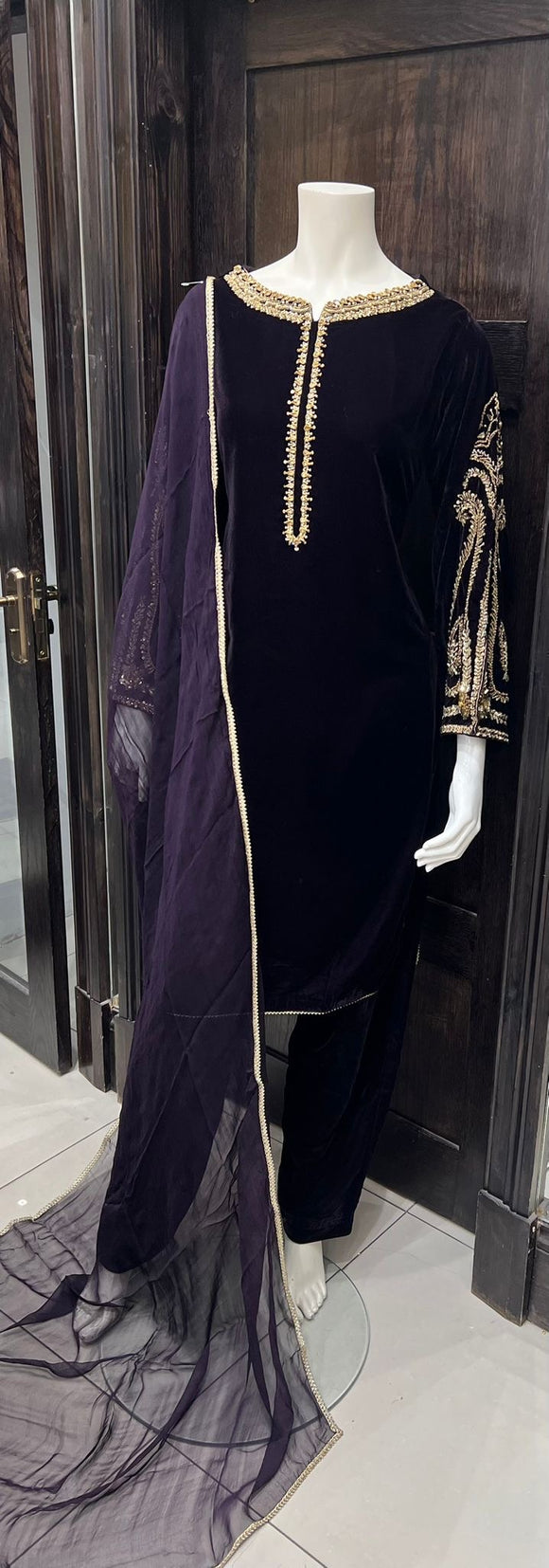 NV41D- PURPLE EMBROIDERED VELVET 3 PIECE SUIT