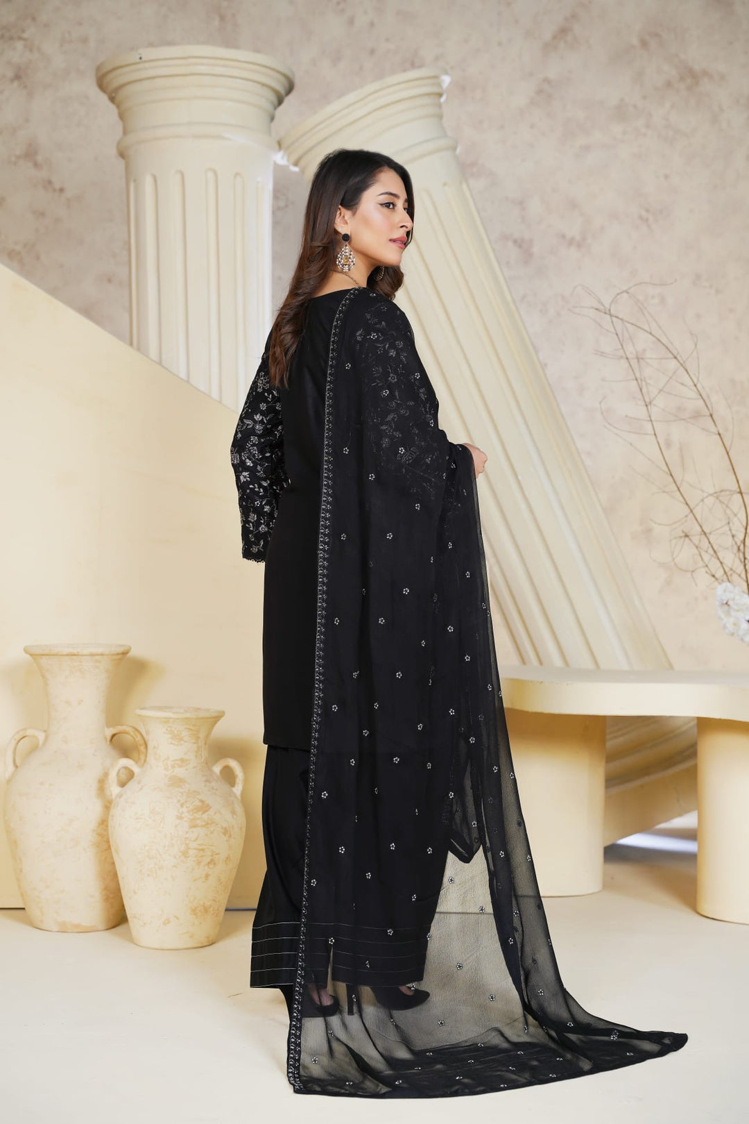 1164C- BLACK LINEN EMBROIDERED 3 PIECE SUIT FARSHI SHALWAR
