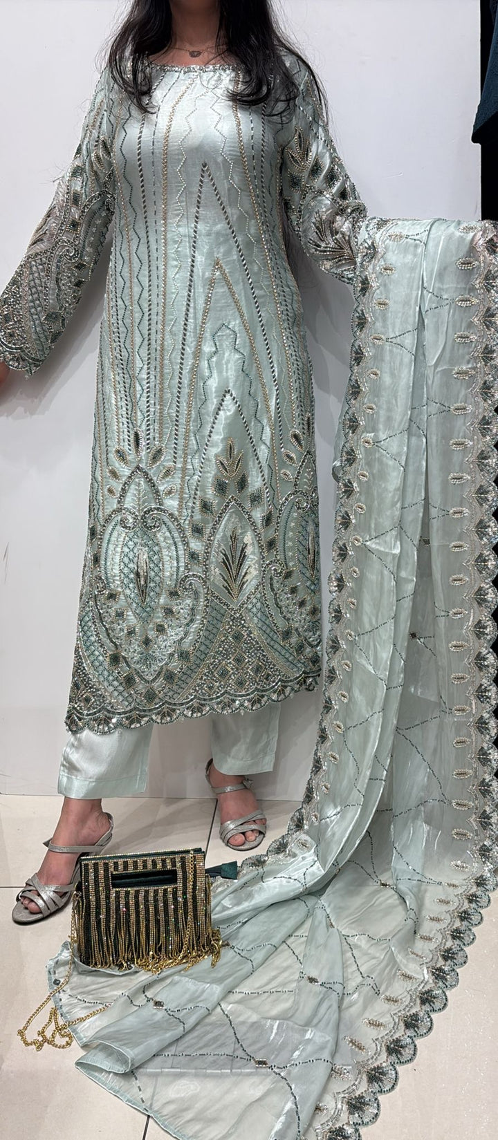 387B - LIGHT GREEN EMBROIDERED SILK SUIT