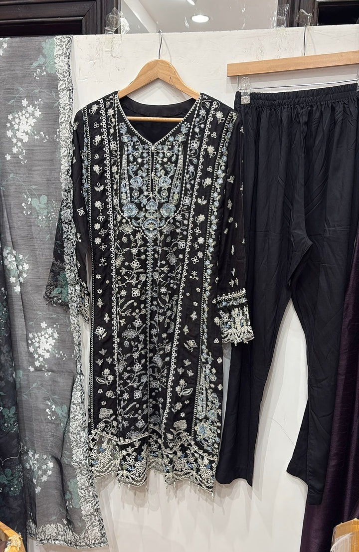1152B -  BLACK EMBROIDERED LINEN 3 PIECE SUIT