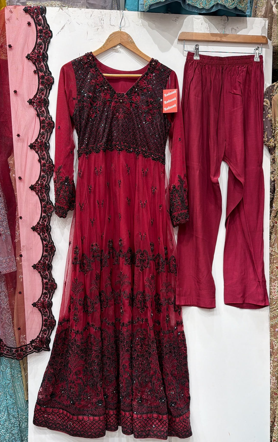 370B - MAROON NET EMBROIDERED LONG DRESS