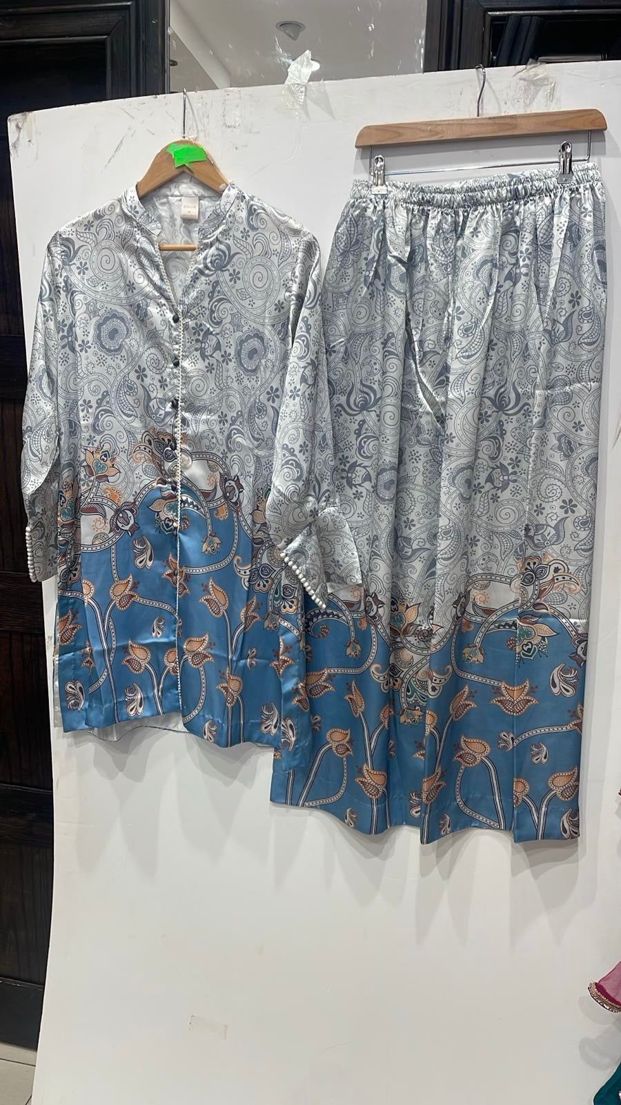 ZC09- SILK PRINT CO-ORD 2 PIECE SUT