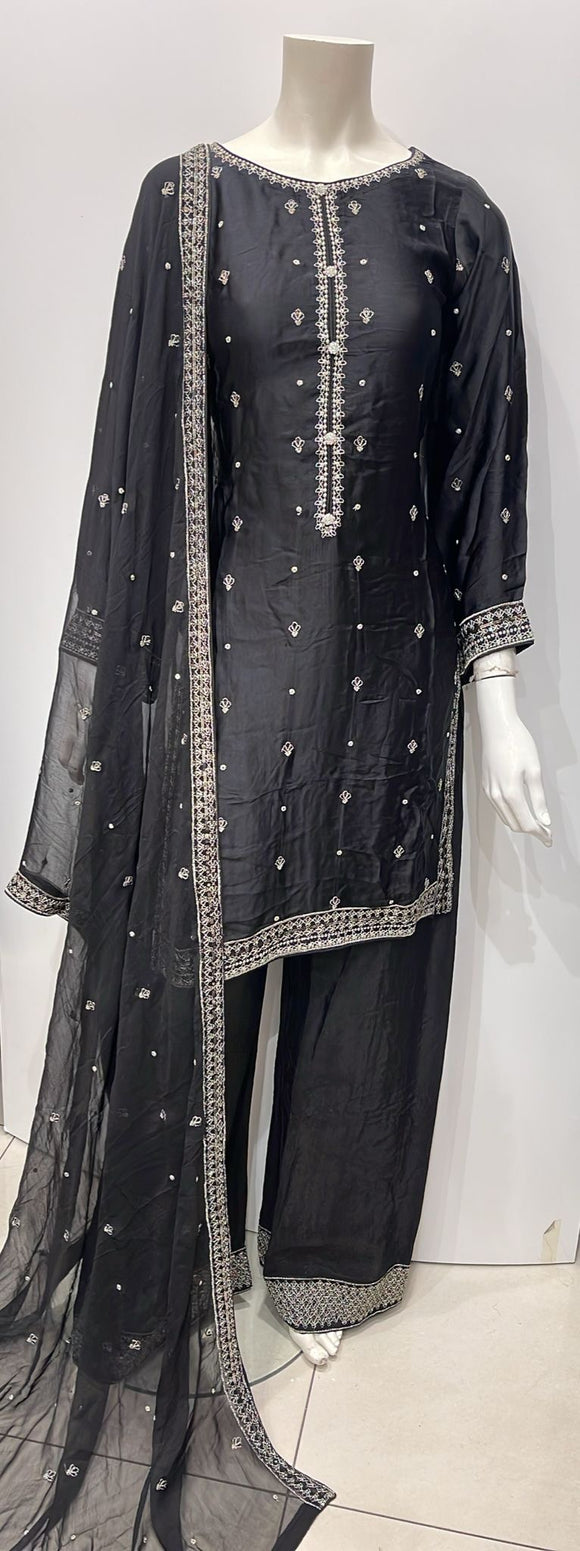 BLACK EMBROIDERED SILK 3 PIECE SUIT AG43