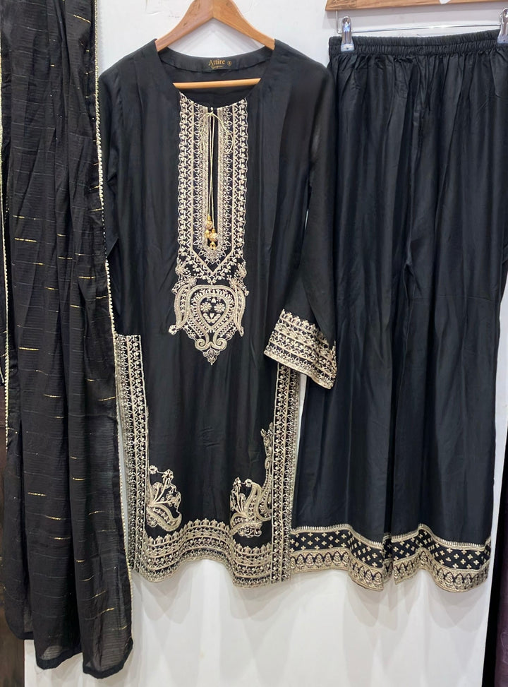 1176B - BLACK LINEN EMBROIDERED 3 PIECE SUIT