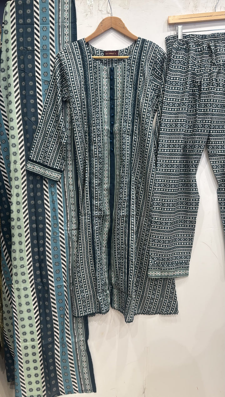 BS01 - BIN SAEED LAWN PRINT 3 PIECE SUIT