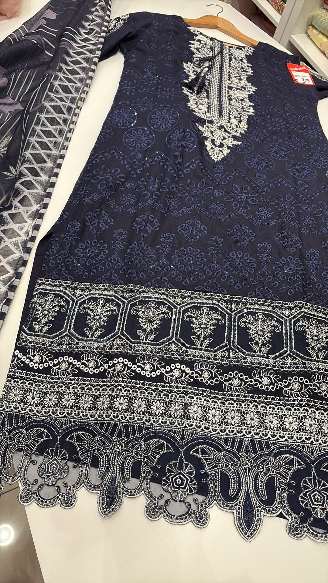 LP02A - NAVY EMBROIDERED LINEN 3 PIECE SUIT