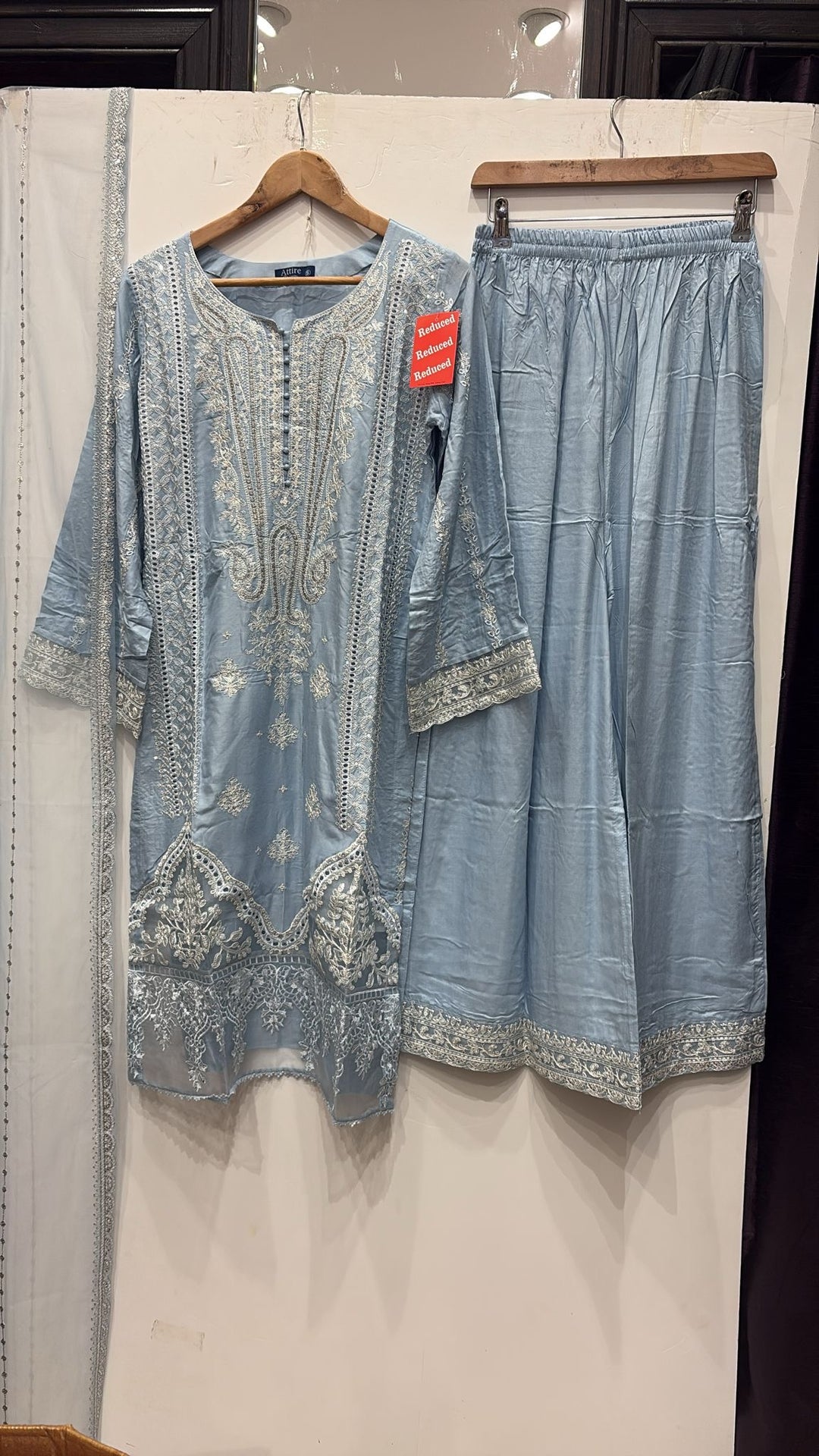 1151b - Light Blue Embroidered Linen 3 Piece suit