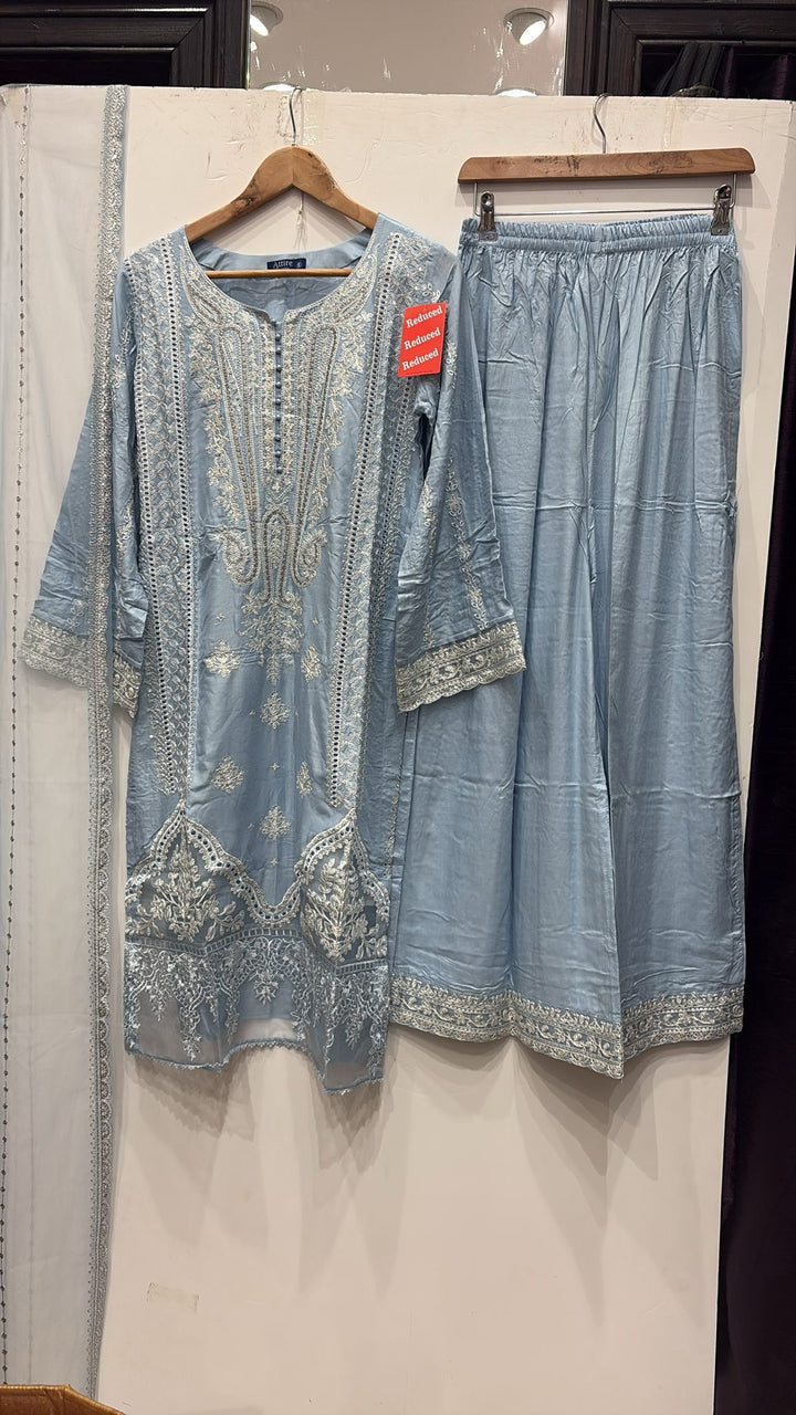 1151b - Light Blue Embroidered Linen 3 Piece suit