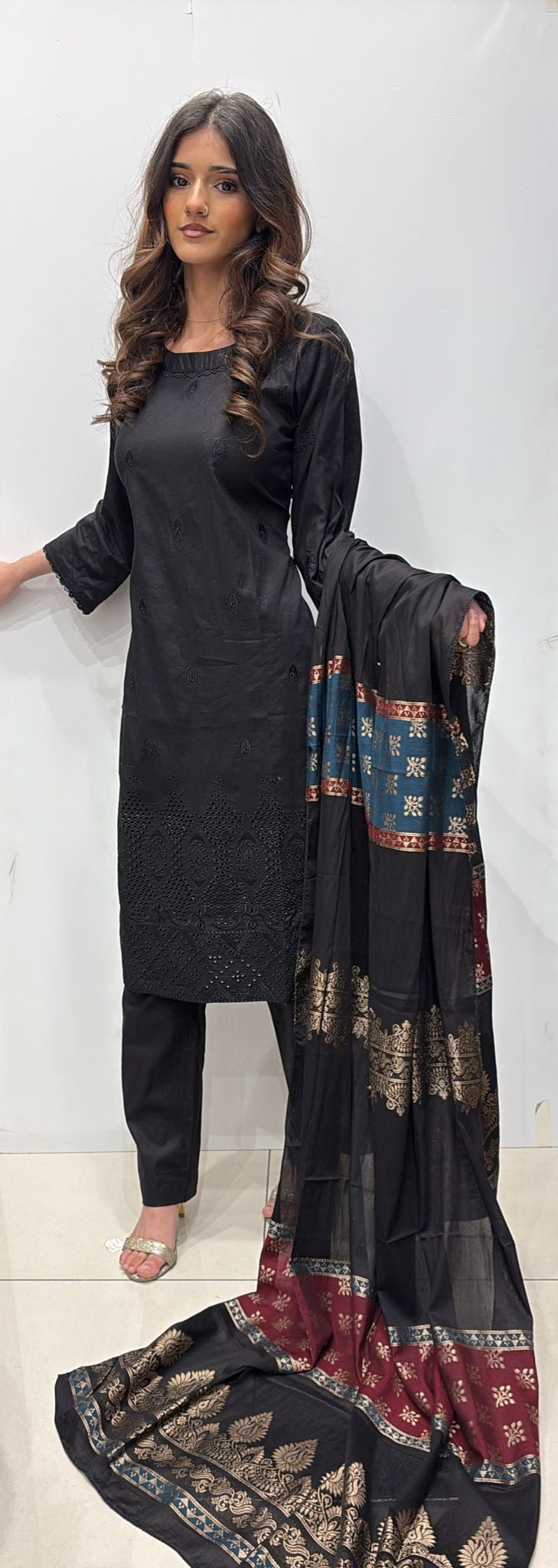 DBRO2 - BLACK EMBROIDERED COTTON SUIT JACQUARD BROSHA DUPATTA
