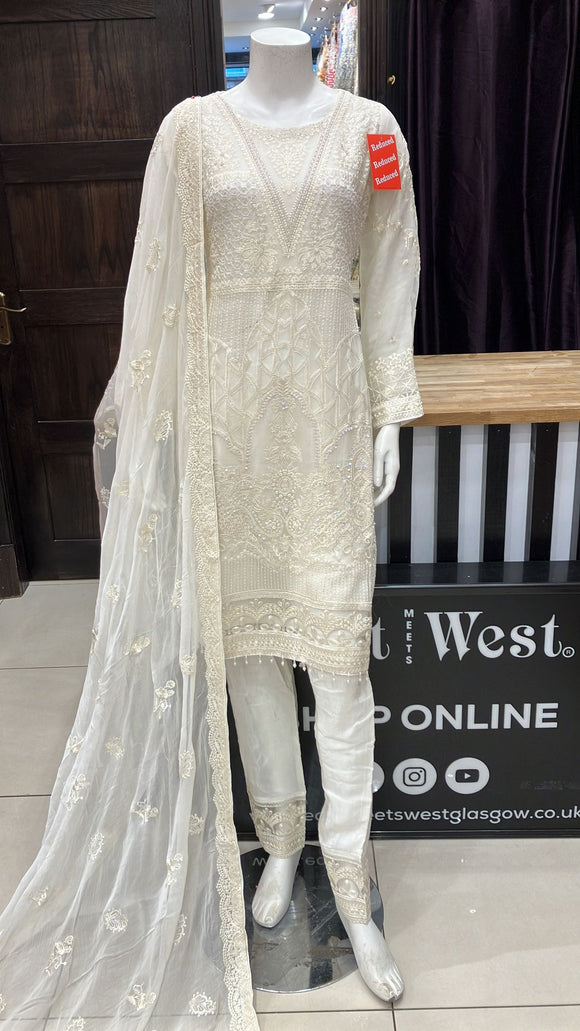 EMBROIDERED CHIFFON 3 PIECE SUIT 479B