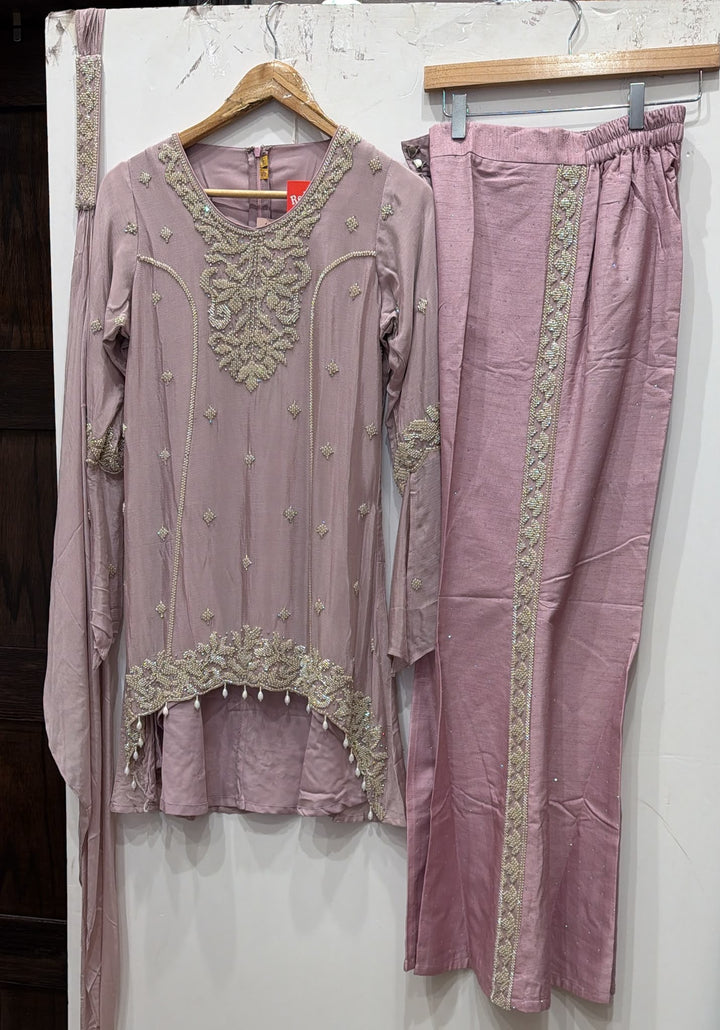 3117A Girls’ Purple Hand Embroidered Georgette suit with choker Dupatta