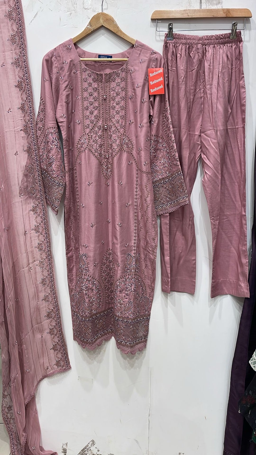 1174C - Pink Embroidered Linen 3 Piece suit