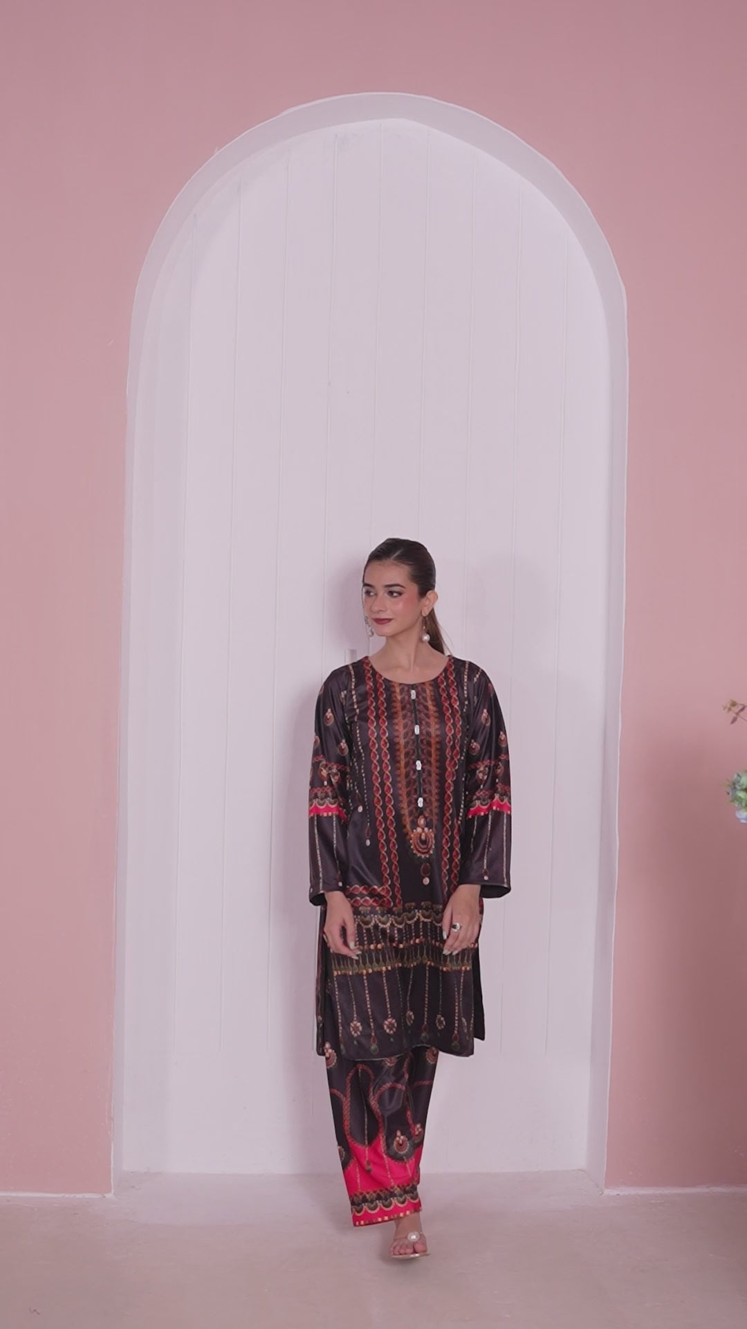 VS06 - Velvet 2-Piece co-ord Pakistani Suit